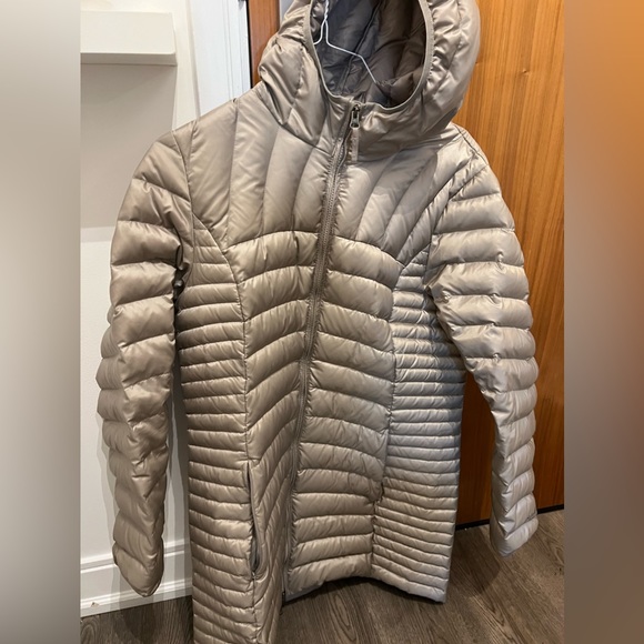 Women’s Eddie Bauer Long Down Puffer Winter Coat, XL, Silver/Tan/metallic - Picture 4 of 8